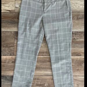 Banana Republic Gray Windowpane Cropped Pants – Size 8 | Stretch, 35” Length